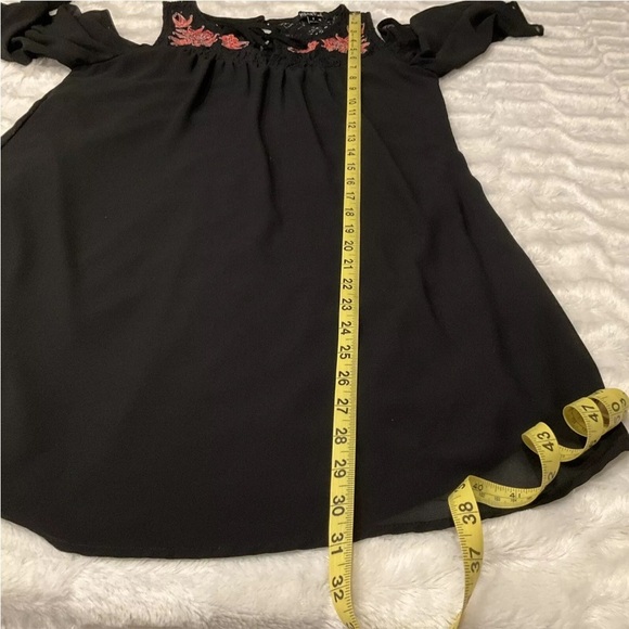 Heart Soul Women’s Cold Shoulder Layered Shift Dress Size Small - Picture 10 of 13